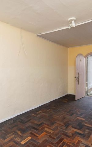 Casa para alugar com 80m², 2 quartos e 2 vagasSala