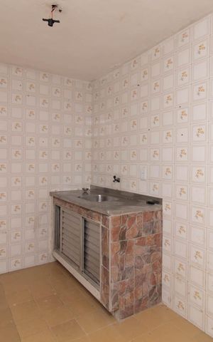 Casa para alugar com 80m², 2 quartos e 2 vagasCozinha