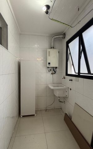 Apartamento à venda com 75m², 3 quartos e 1 vagaÁrea de Serviço