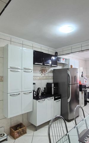 Casa à venda com 376m², 4 quartos e 1 vaga Casa à venda com 376m², 4 quartos e 1 vagaCozinha