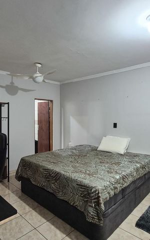 Casa à venda com 376m², 4 quartos e 1 vaga Casa à venda com 376m², 4 quartos e 1 vagaCasa 2 - Suíte