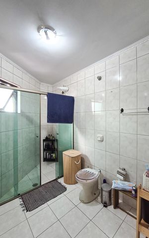 Casa à venda com 376m², 4 quartos e 1 vaga Casa à venda com 376m², 4 quartos e 1 vagaBanheiro da Suíte 2
