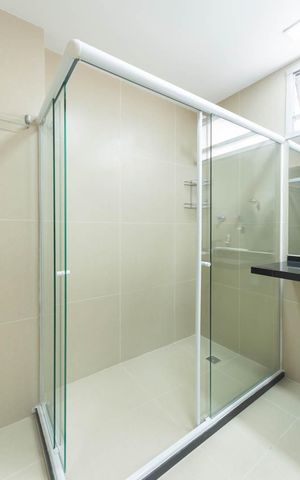 Apartamento à venda com 180m², 3 quartos e 5 vagasBanheiro Suíte