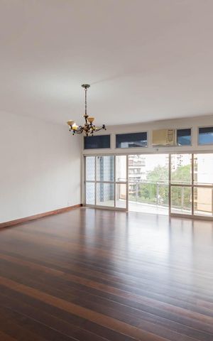 Apartamento à venda com 180m², 3 quartos e 5 vagasSala