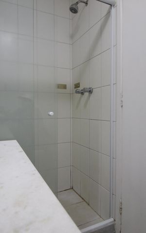 Apartamento à venda com 51m², 1 quarto e 1 vagaBanheiro da Suíte 1