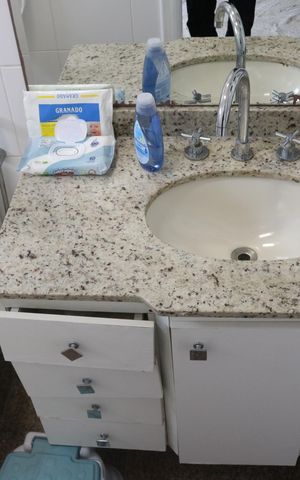 Apartamento para alugar com 160m², 4 quartos e 2 vagasBanheiro social