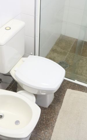 Apartamento para alugar com 160m², 4 quartos e 2 vagasBanheiro da suíte 2