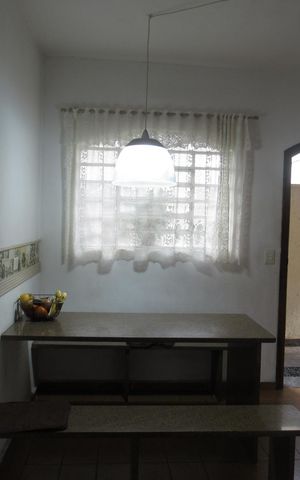 Casa para alugar com 500m², 3 quartos e 5 vagasCozinha