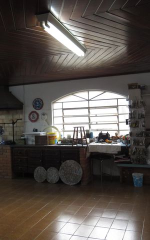 Casa para alugar com 500m², 3 quartos e 5 vagasAteliê