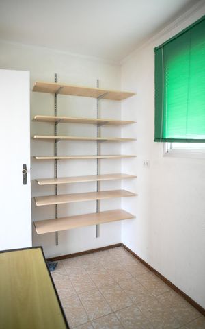 Apartamento à venda com 134m², 2 quartos e 2 vagas Apartamento à venda com 134m², 2 quartos e 2 vagasEscritório