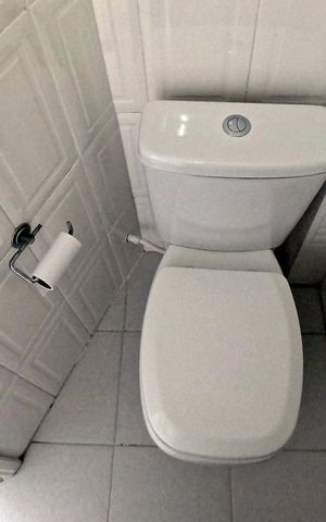 Apartamento para alugar com 180m², 3 quartos e 2 vagasBanheiro de Serviço