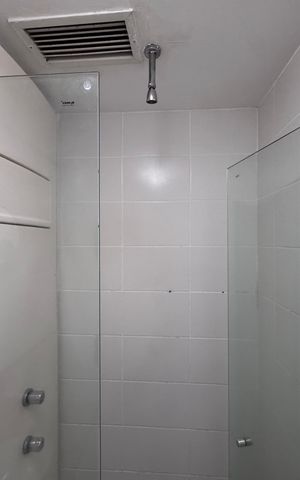 Apartamento à venda com 68m², 2 quartos e 1 vaga Apartamento à venda com 68m², 2 quartos e 1 vagaBanheiro da Suíte