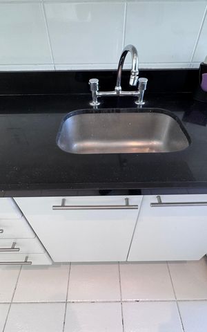 Apartamento à venda com 68m², 2 quartos e 1 vaga Apartamento à venda com 68m², 2 quartos e 1 vagaCozinha e Área de Serviço
