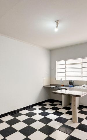 Casa para alugar com 182m², 2 quartos e 2 vagas Casa para alugar com 182m², 2 quartos e 2 vagasCozinha