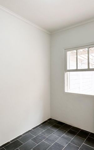 Casa para alugar com 182m², 2 quartos e 2 vagas Casa para alugar com 182m², 2 quartos e 2 vagasQuarto de Serviço