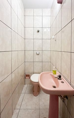 Casa para alugar com 182m², 2 quartos e 2 vagas Casa para alugar com 182m², 2 quartos e 2 vagasLavabo