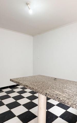 Casa para alugar com 182m², 2 quartos e 2 vagas Casa para alugar com 182m², 2 quartos e 2 vagasCozinha