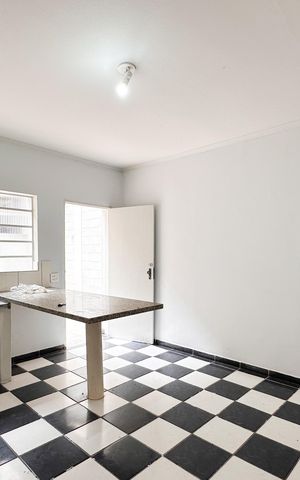 Casa para alugar com 182m², 2 quartos e 2 vagas Casa para alugar com 182m², 2 quartos e 2 vagasCozinha
