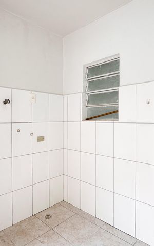 Casa para alugar com 182m², 2 quartos e 2 vagas Casa para alugar com 182m², 2 quartos e 2 vagasÁrea de Serviço