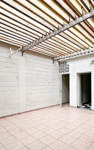 Casa para alugar com 182m², 2 quartos e 2 vagas Casa para alugar com 182m², 2 quartos e 2 vagasQuintal