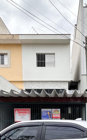 Casa para alugar com 182m², 2 quartos e 2 vagas Casa para alugar com 182m², 2 quartos e 2 vagasFachada
