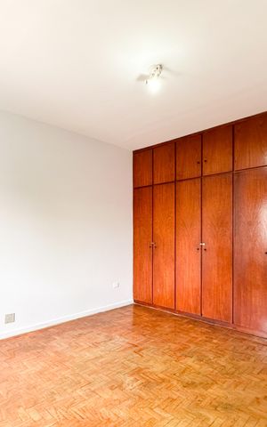 Casa para alugar com 182m², 2 quartos e 2 vagas Casa para alugar com 182m², 2 quartos e 2 vagasQuarto 1