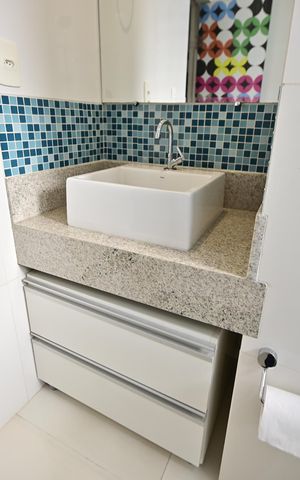 Apartamento para alugar com 126m², 2 quartos e 1 vaga Apartamento para alugar com 126m², 2 quartos e 1 vagaBanheiro da Suíte