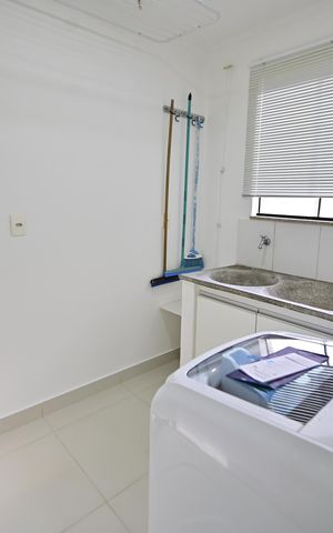 Apartamento para alugar com 126m², 2 quartos e 1 vaga Apartamento para alugar com 126m², 2 quartos e 1 vagaÁrea de Serviço