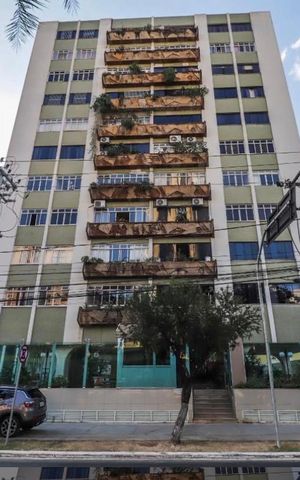 Apartamento para alugar com 126m², 2 quartos e 1 vaga Apartamento para alugar com 126m², 2 quartos e 1 vagaFachada