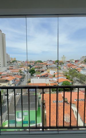 Apartamento à venda com 48m², 2 quartos e 1 vaga Apartamento à venda com 48m², 2 quartos e 1 vagaVaranda