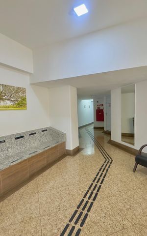 Apartamento à venda com 48m², 2 quartos e 1 vaga Apartamento à venda com 48m², 2 quartos e 1 vagaHall de entrada