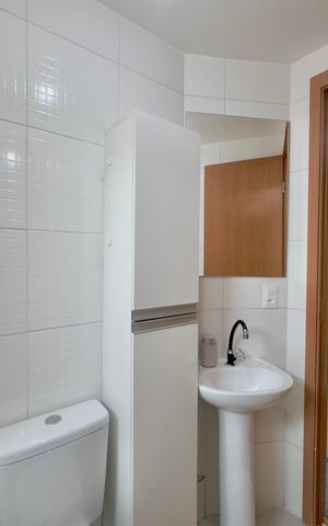 Apartamento à venda com 48m², 2 quartos e 1 vaga Apartamento à venda com 48m², 2 quartos e 1 vagaBanheiro