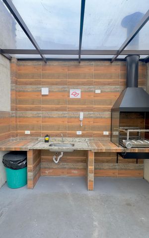 Apartamento à venda com 48m², 2 quartos e 1 vaga Apartamento à venda com 48m², 2 quartos e 1 vagaÁrea comum - Churrasqueira
