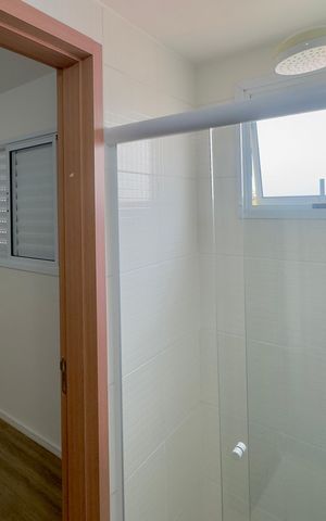 Apartamento à venda com 48m², 2 quartos e 1 vaga Apartamento à venda com 48m², 2 quartos e 1 vagaBanheiro