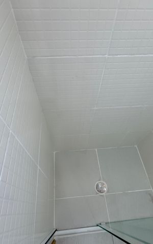 Apartamento à venda com 48m², 2 quartos e 1 vaga Apartamento à venda com 48m², 2 quartos e 1 vagaBanheiro