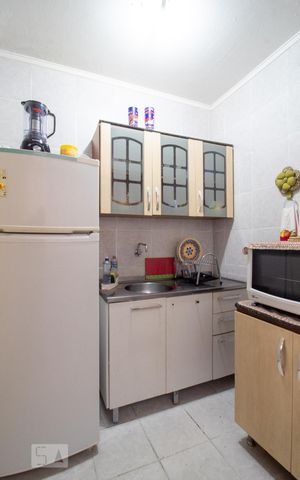 Apartamento à venda com 42m², 1 quarto e sem vaga Apartamento à venda com 42m², 1 quarto e sem vagaCozinha