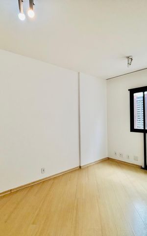 Apartamento à venda com 63m², 2 quartos e 1 vaga Apartamento à venda com 63m², 2 quartos e 1 vagaSala
