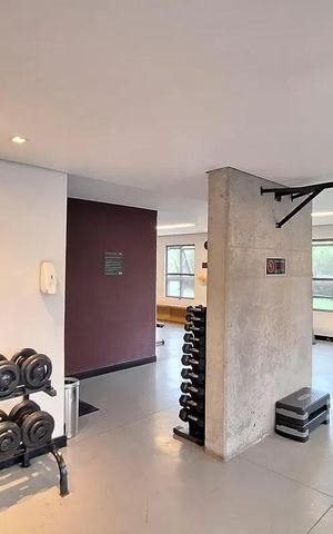 Apartamento à venda com 72m², 2 quartos e 2 vagas Apartamento à venda com 72m², 2 quartos e 2 vagasAcademia