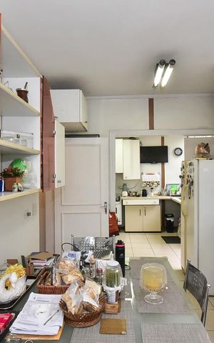 Casa à venda com 650m², 4 quartos e 9 vagasCozinha