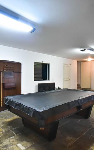 Casa à venda com 650m², 4 quartos e 9 vagasEspaço de Jogos