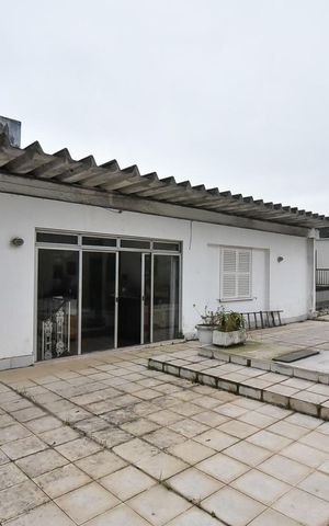 Casa à venda com 650m², 4 quartos e 9 vagasTerraço