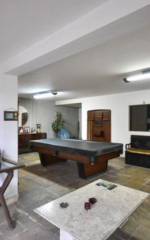 Casa à venda com 650m², 4 quartos e 9 vagasEspaço de Jogos