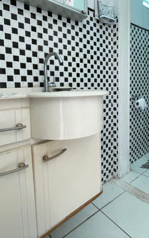 Casa à venda com 200m², 4 quartos e 1 vaga Casa à venda com 200m², 4 quartos e 1 vagaÁrea comum