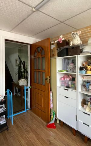 Casa à venda com 200m², 4 quartos e 1 vaga Casa à venda com 200m², 4 quartos e 1 vagaQuarto 1