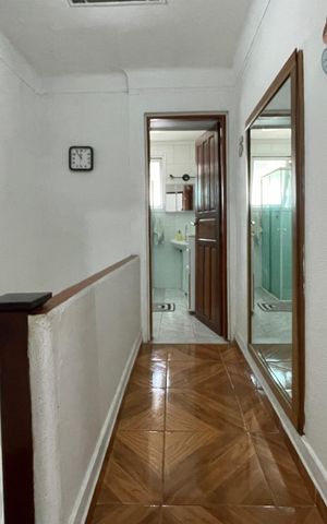 Casa à venda com 200m², 4 quartos e 1 vaga Casa à venda com 200m², 4 quartos e 1 vagaCorredor quartos