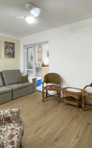 Casa à venda com 200m², 4 quartos e 1 vaga Casa à venda com 200m², 4 quartos e 1 vagaSala