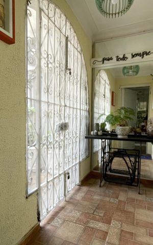 Casa à venda com 200m², 4 quartos e 1 vaga Casa à venda com 200m², 4 quartos e 1 vagaÁrea comum