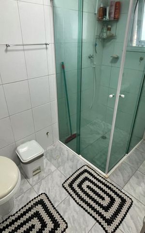 Casa à venda com 200m², 4 quartos e 1 vaga Casa à venda com 200m², 4 quartos e 1 vagaBanheiro