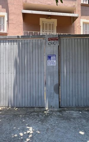 Apartamento à venda com 80m², 2 quartos e 1 vaga Apartamento à venda com 80m², 2 quartos e 1 vagaPlaca