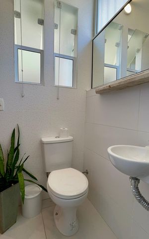 Apartamento à venda com 80m², 2 quartos e 1 vaga Apartamento à venda com 80m², 2 quartos e 1 vagaBanheiro da Suíte